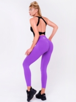 спортен дамски клин с оформящ и повдигащ ефект в лилав цвят