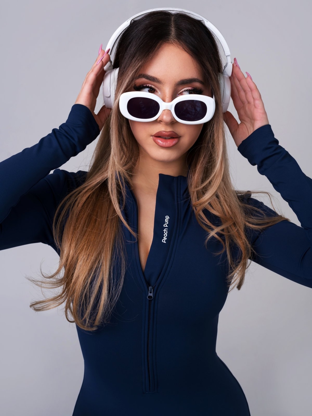 Спортен ватиран тъмно син гащеризон по тялото Peach Pump