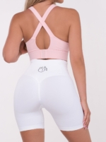 Moderni ružičasti grudnjak s višeslojnim kopčanjem i križnim leđima