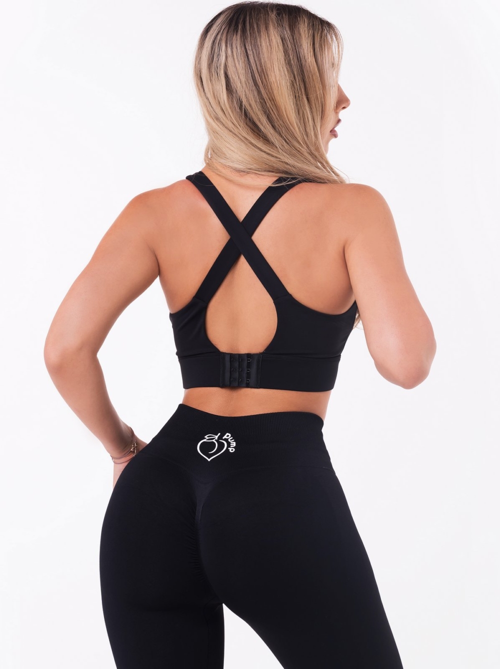 Черно спортно бюстие с надписи в гръб, многостепенно закопчаване