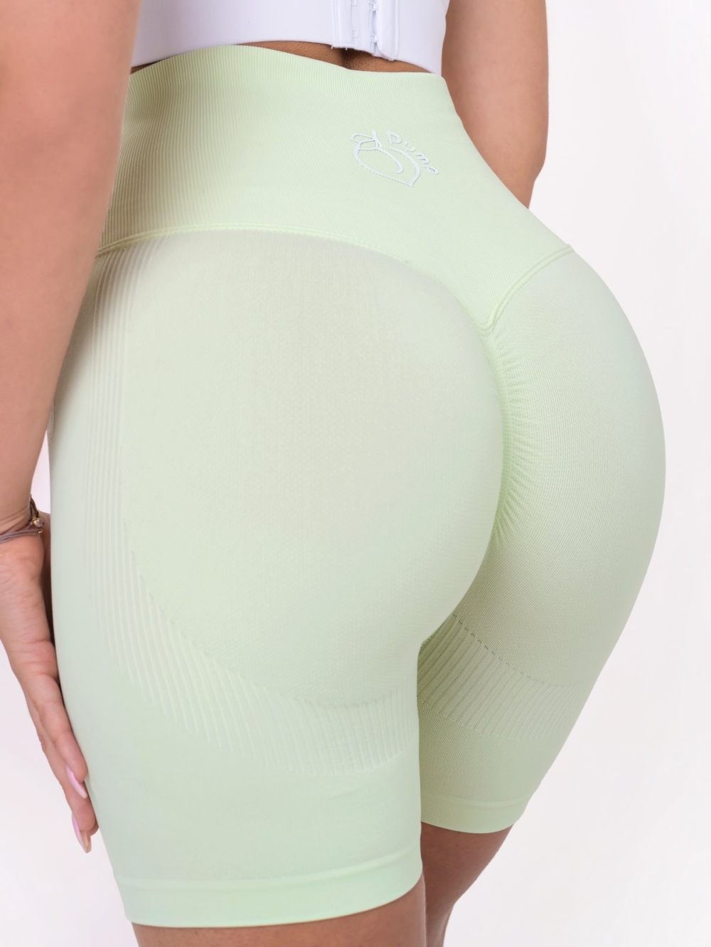 Svetlozelená farba "Limetky" dámske krátke legíny s tvarovacím efektom Peach Pump