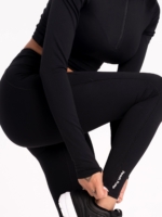 Čisté dámske športové legíny na tréning