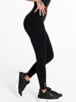 Dámske čierne športové legíny s čistým dizajnom bez tvarujúceho efektu