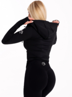 Czarna, damska kurtka sportowa z zapinanym kapturem