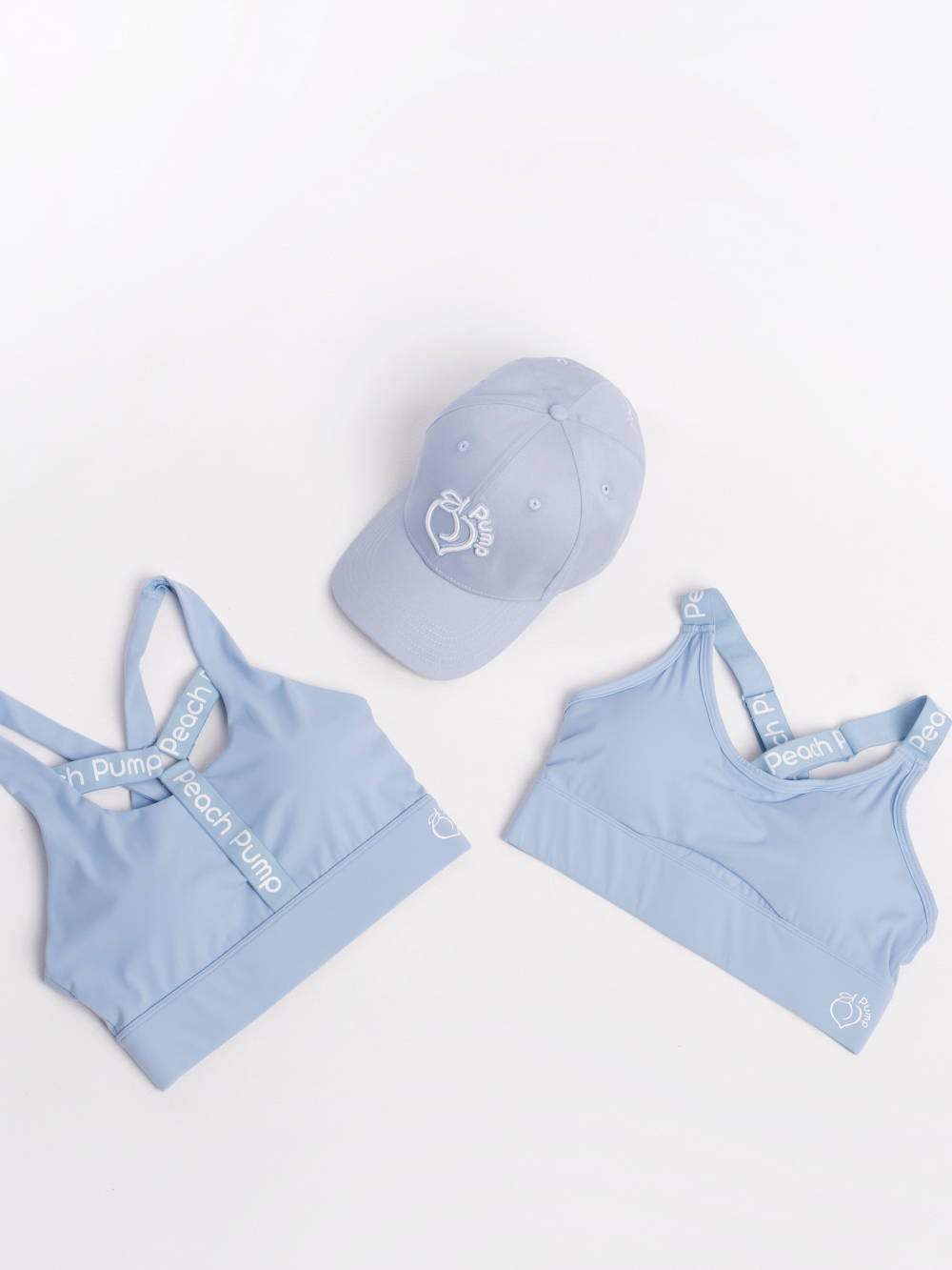 Modro-šedá šiltovka Peach Pump a bielym vyšitým logom vpredu