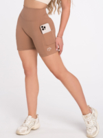 Hnedé krátke fitness legíny s vreckami a vysokým pásom