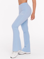 Sportowe jasnoniebieskie legginsy typu dzwony z talią V