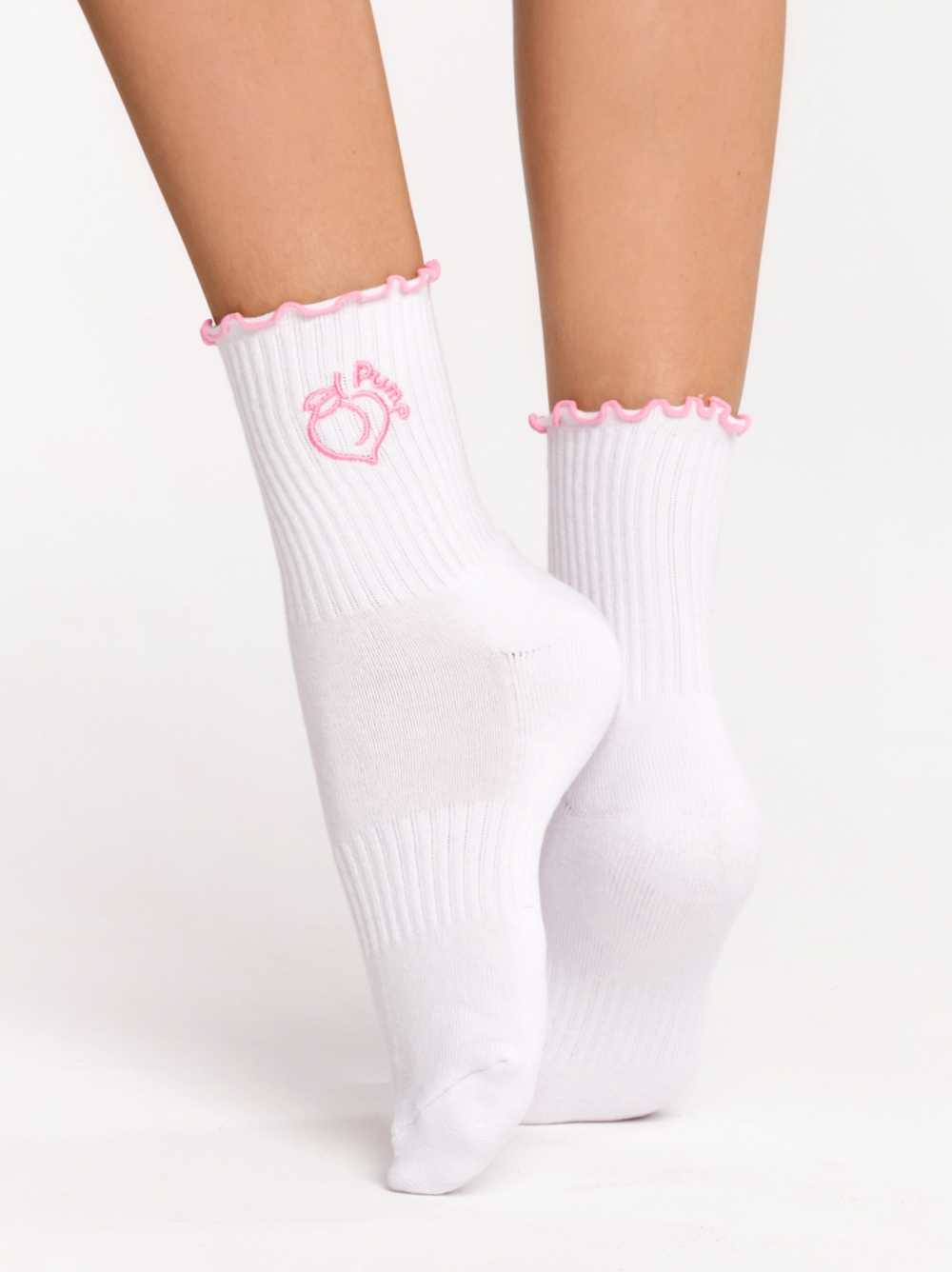 Șosete albe de damă cu broderie roz și margine creață