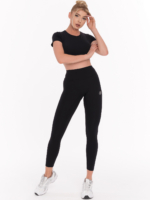 Czarne legginsy sportowe o prostym kroju