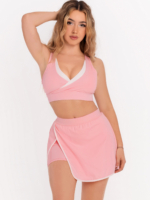 Розова спортна пола с цепка с бял кант и долен клин с два странични джобове
