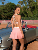 Розова спортна пола с бял кант и долен клин с джобове