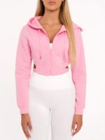 Ružičasta sportska kratka majica s patentnim zatvaračem, kapuljačom i izrezanim detaljima u struku